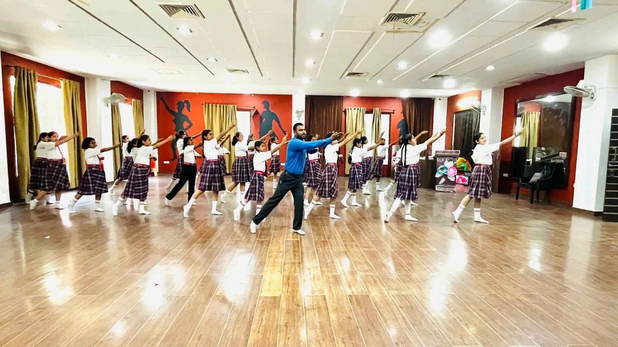 Dance Room 4